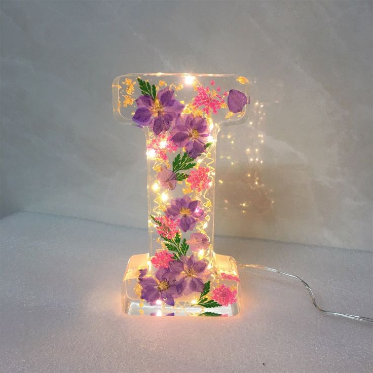🌸Kézzel készített virágmintás gyantából készült éjszakai fény